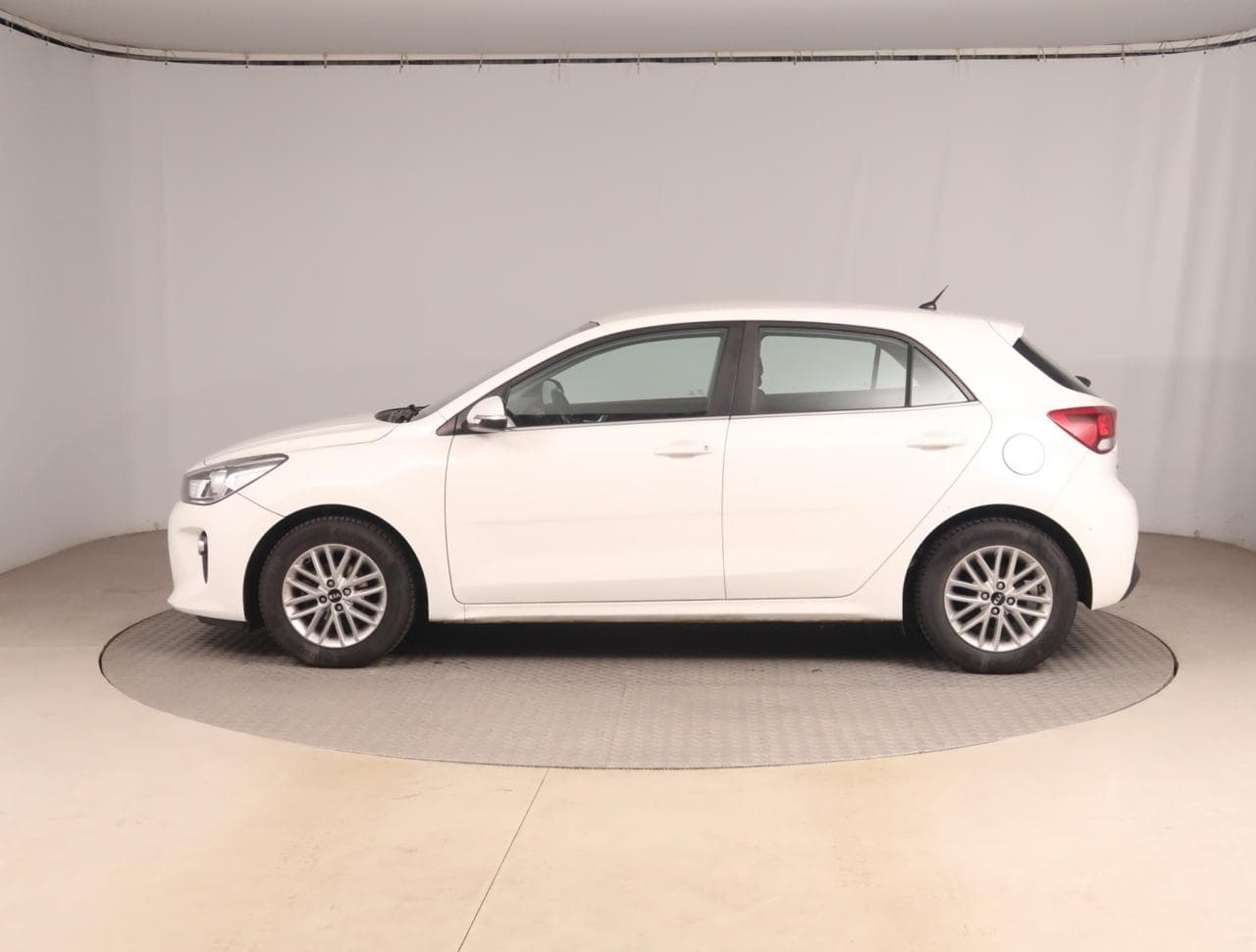 2018 Kia RIO - 4