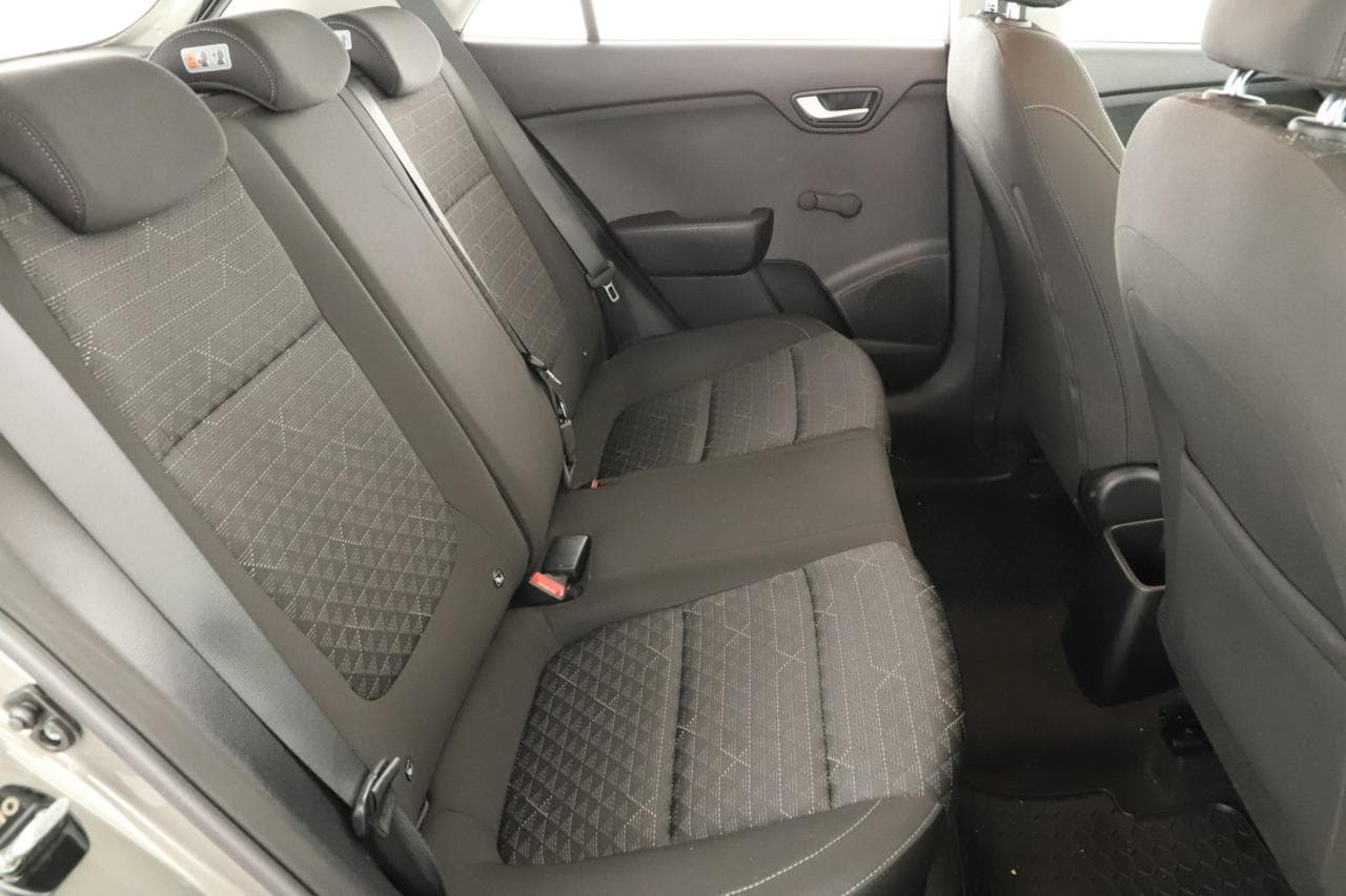 2017 Kia RIO - 10
