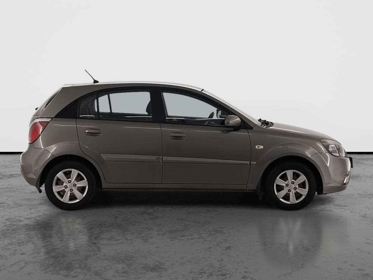2011 Kia RIO - 8