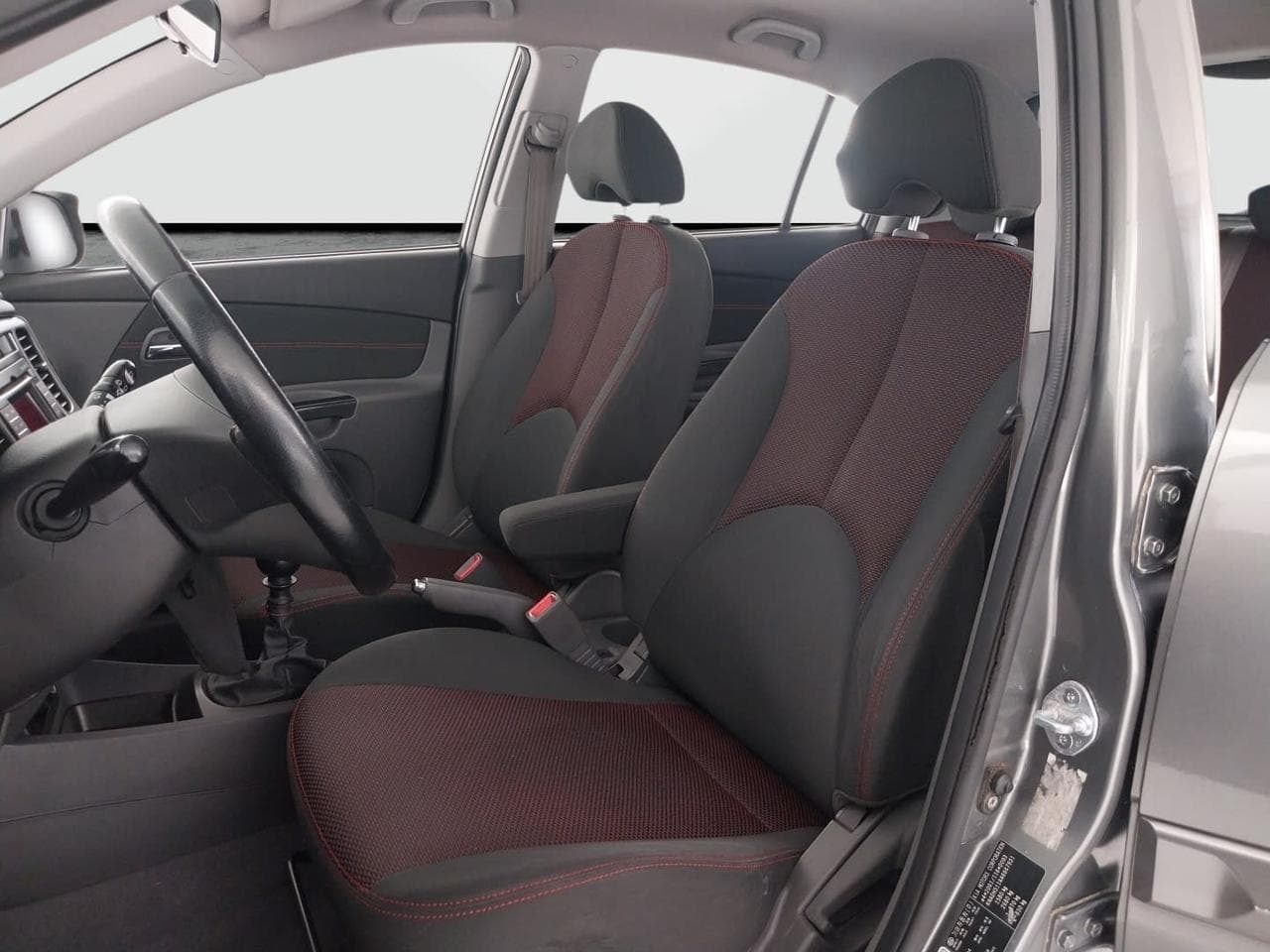 2011 Kia RIO - 16