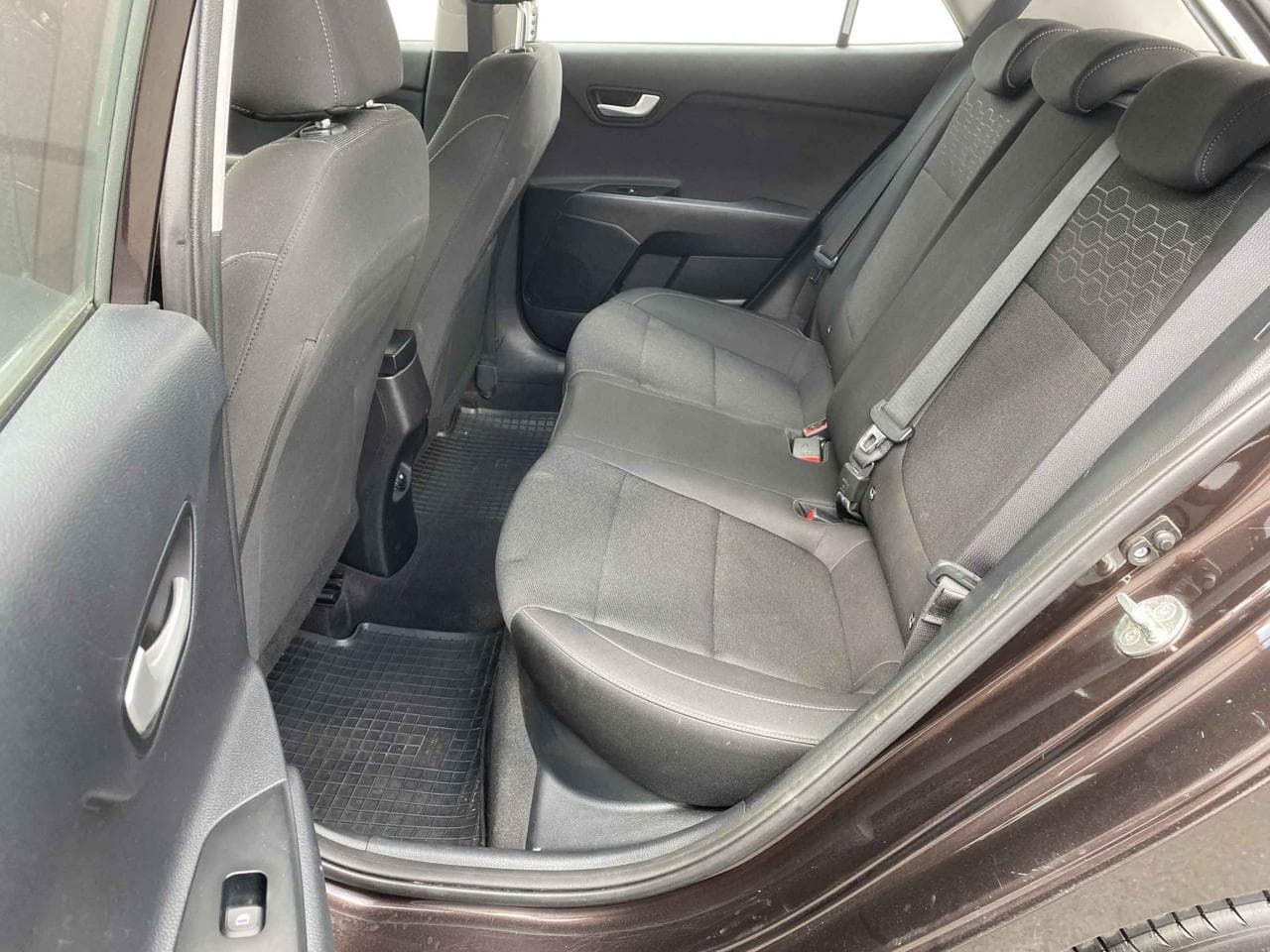2018 Kia RIO - 10