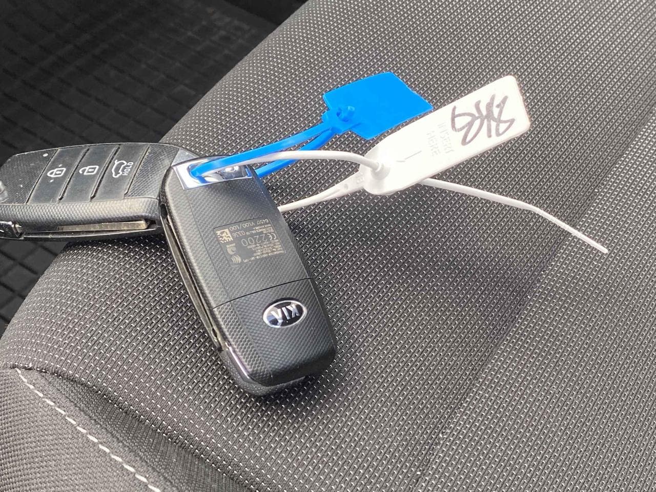2018 Kia RIO - 16