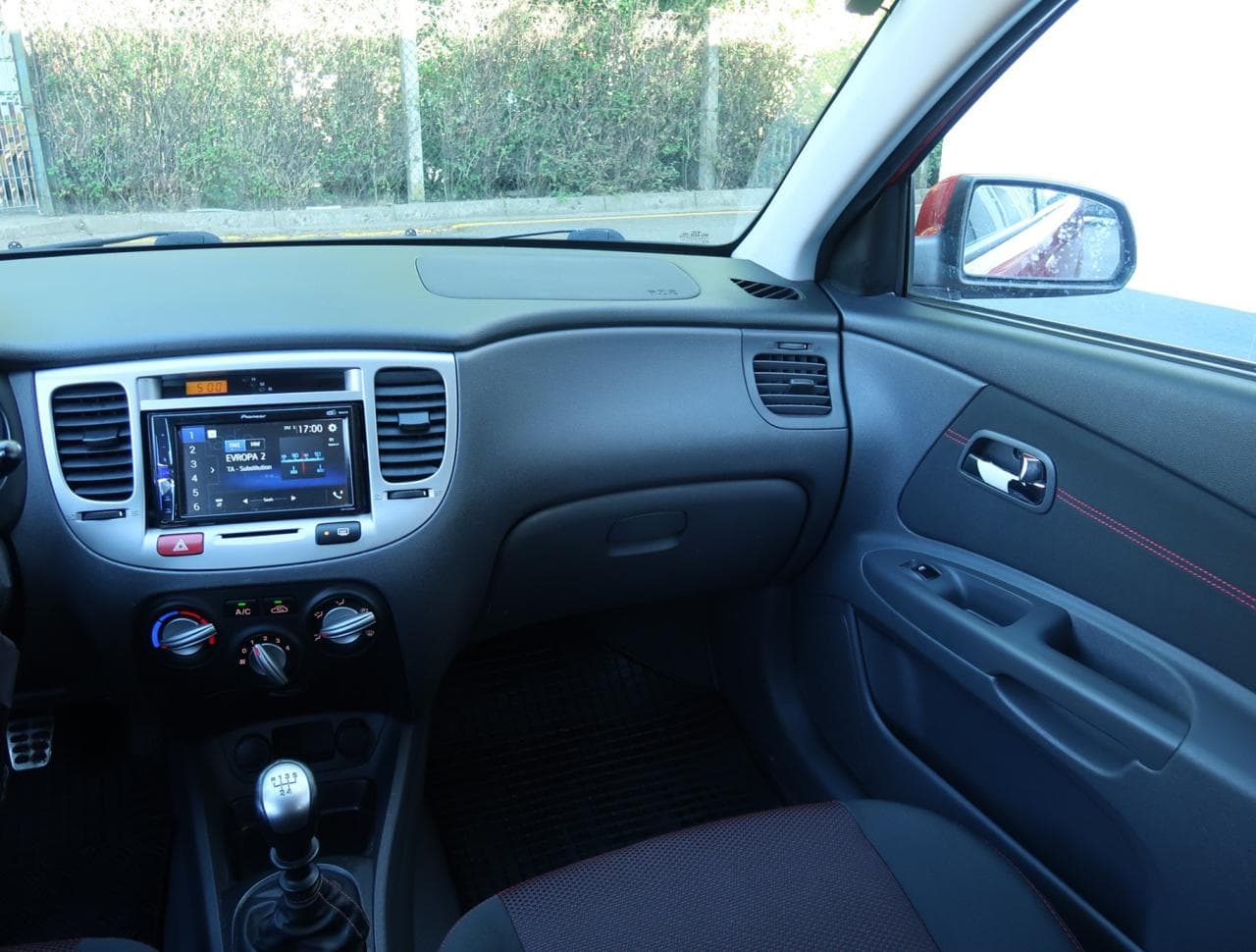 2009 Kia RIO - 11