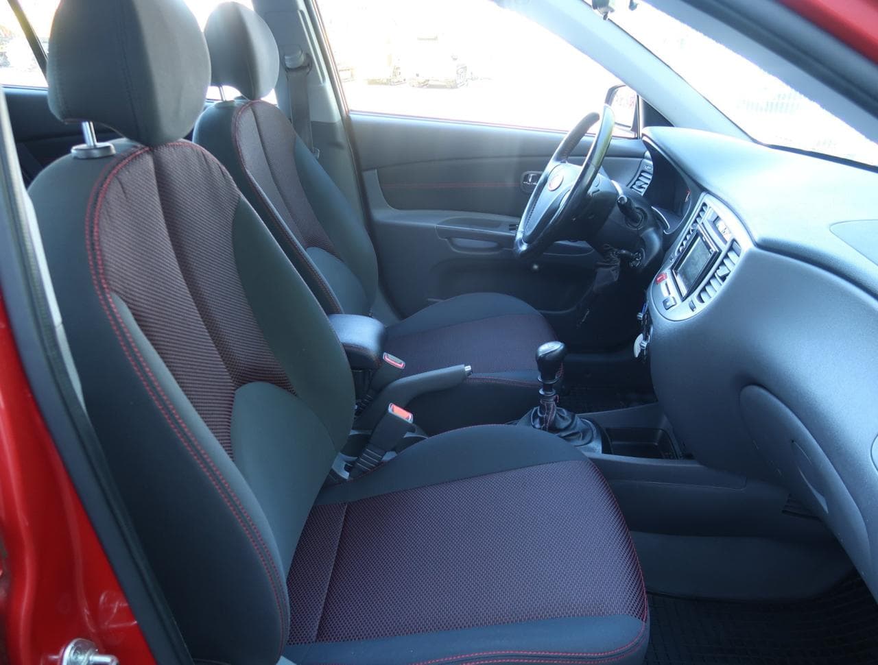 2009 Kia RIO - 12