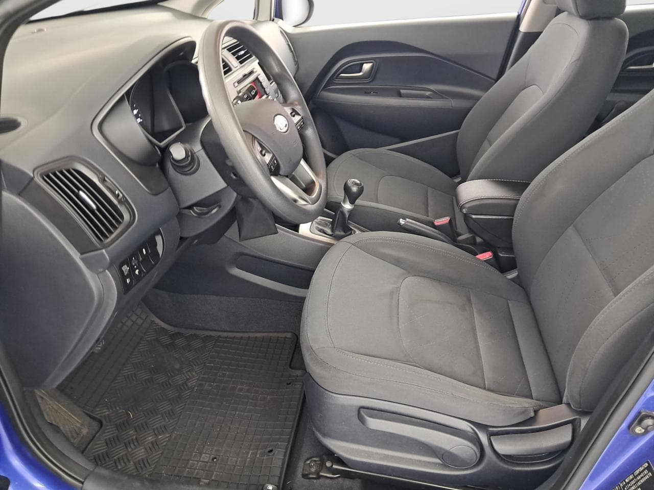 2012 Kia RIO - 16