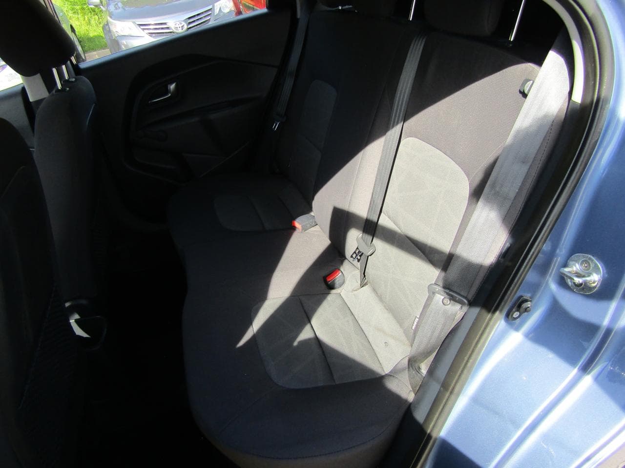 2016 Kia RIO - 10
