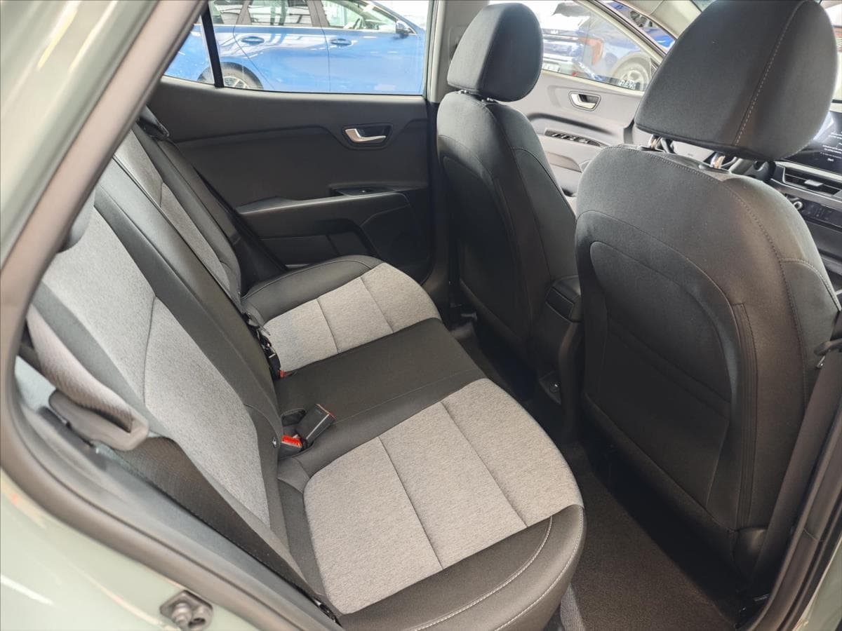 2025 Kia Stonic - 14