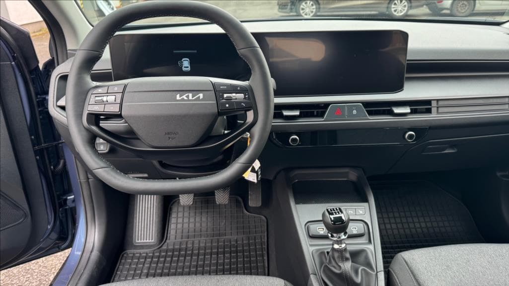 2025 Kia STONIC - 9