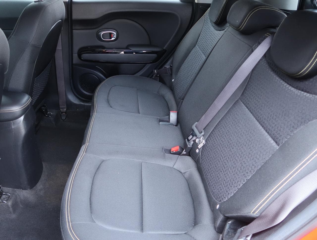 2016 Kia SOUL - 15