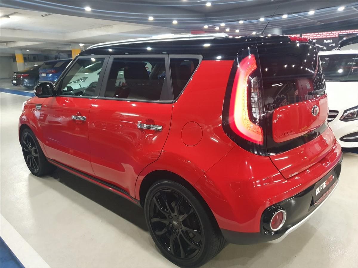 2017 Kia SOUL - 5