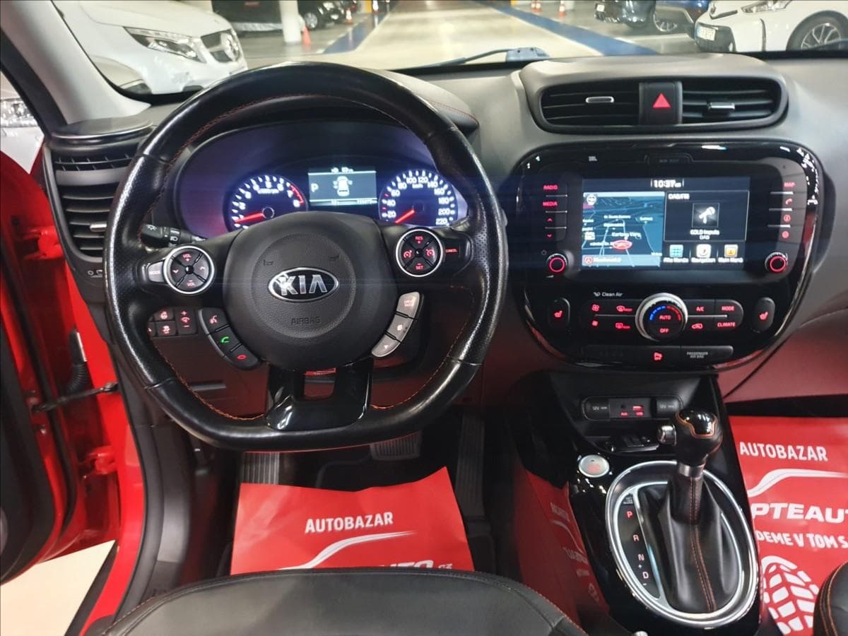 2017 Kia SOUL - 8