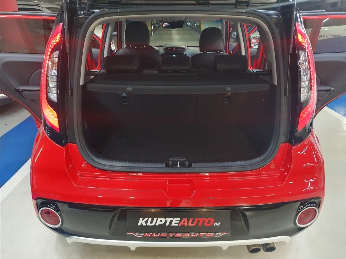 2017 Kia SOUL - 18
