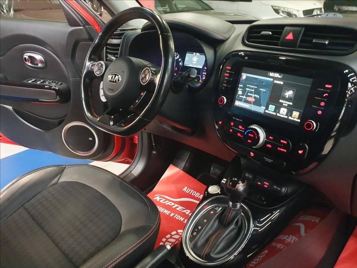 2017 Kia SOUL - 11