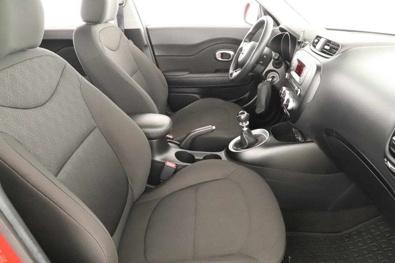 2015 Kia SOUL - 10