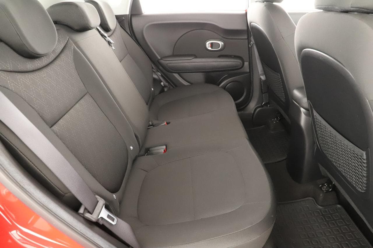 2015 Kia SOUL - 11
