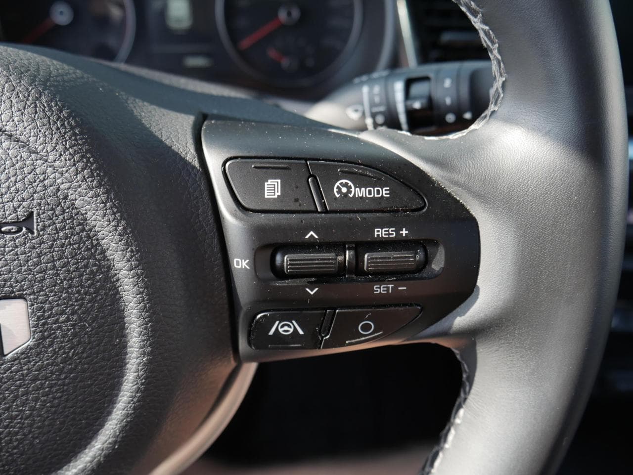 2022 Kia Stonic - 13