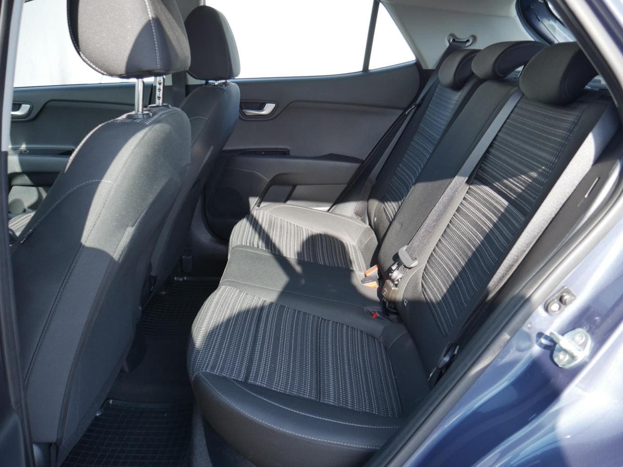 2022 Kia Stonic - 10