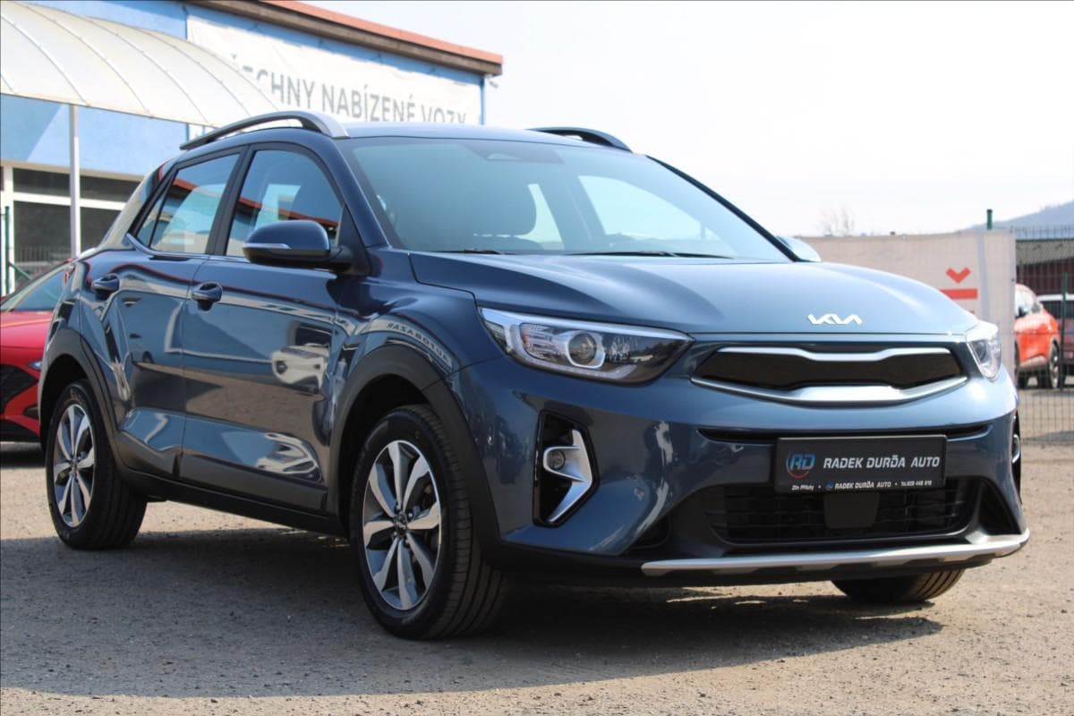 2023 Kia STONIC - 3