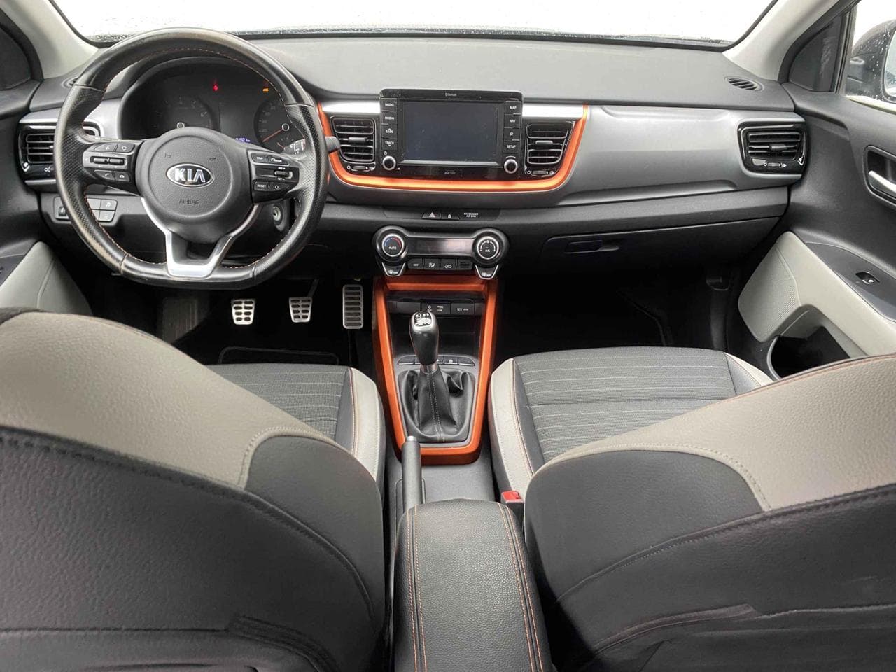 2019 Kia STONIC - 8