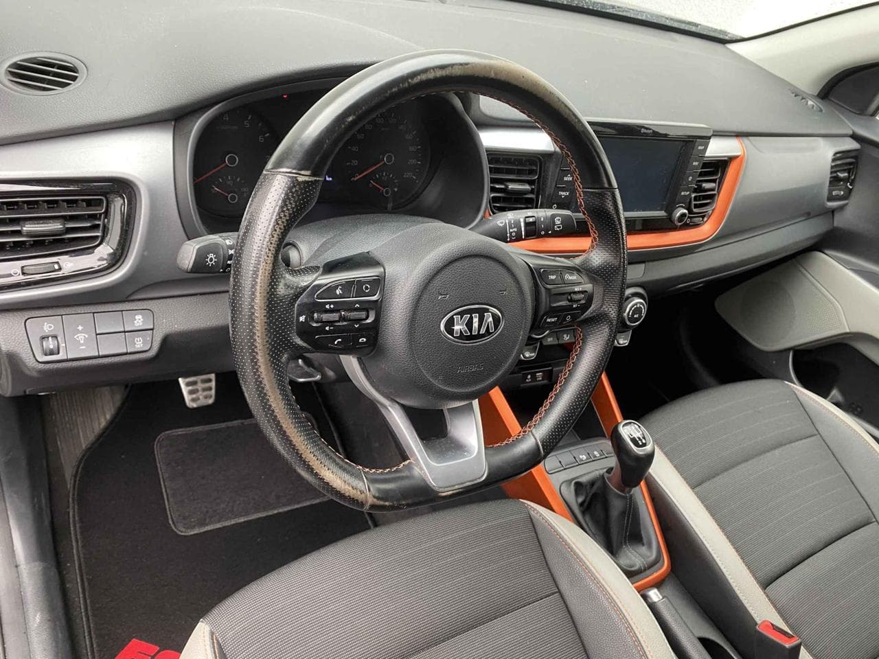 2019 Kia STONIC - 12