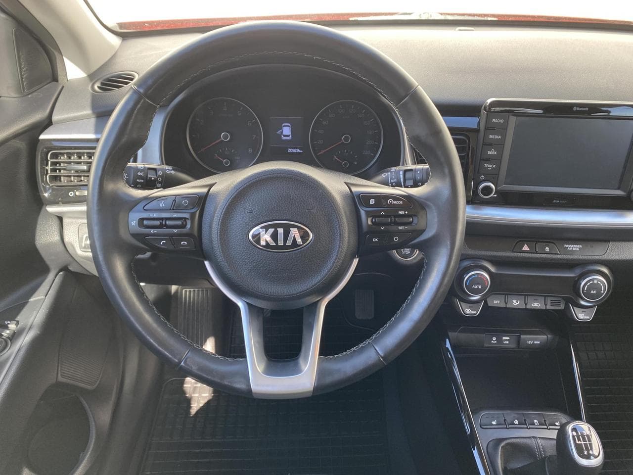 2018 Kia STONIC - 11