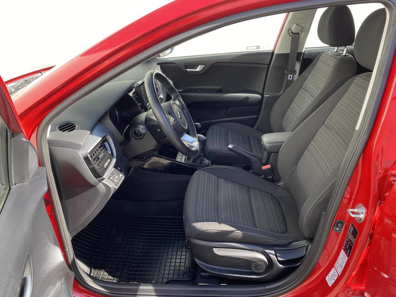 2018 Kia STONIC - 9