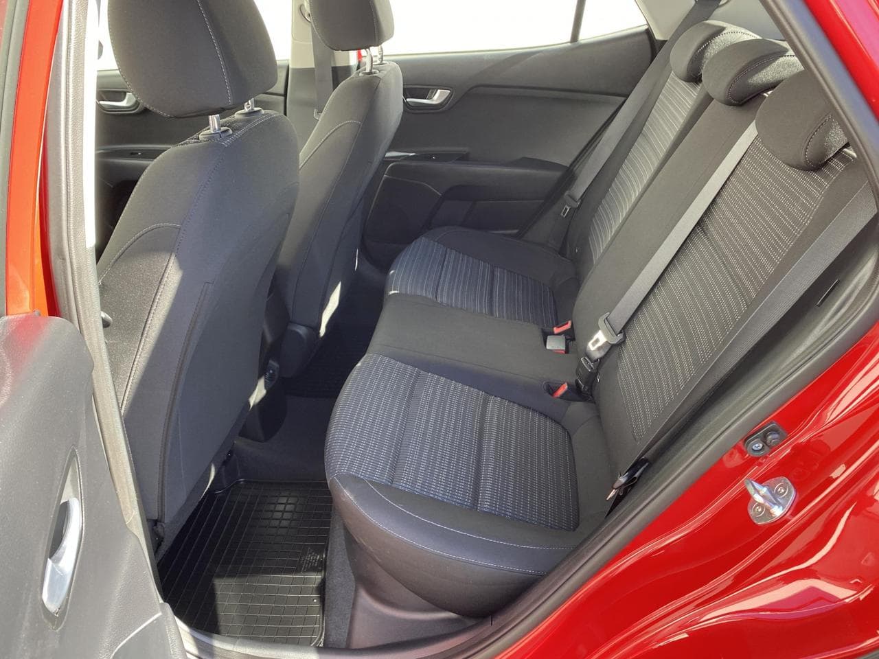 2018 Kia STONIC - 10