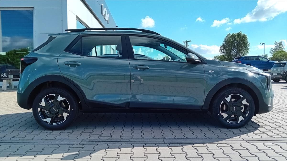 2025 Kia STONIC - 4