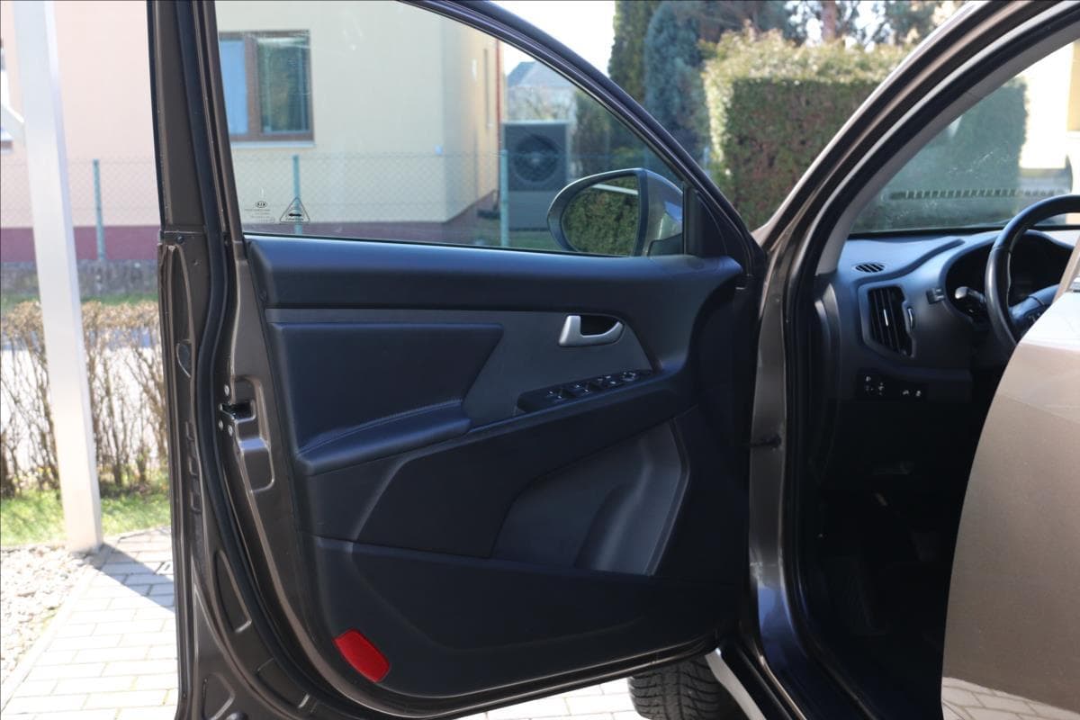 2011 Kia Sportage - 17