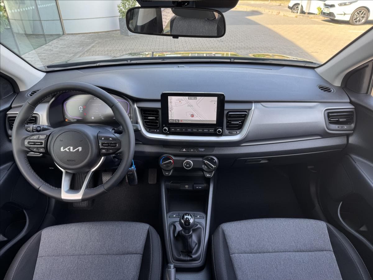 2025 Kia STONIC - 9