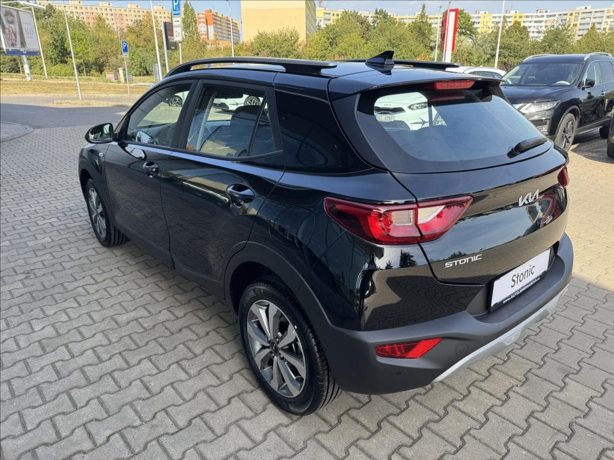 2025 Kia STONIC - 3