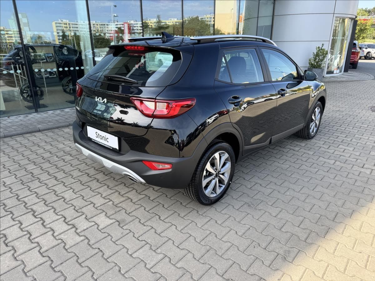 2025 Kia STONIC - 4