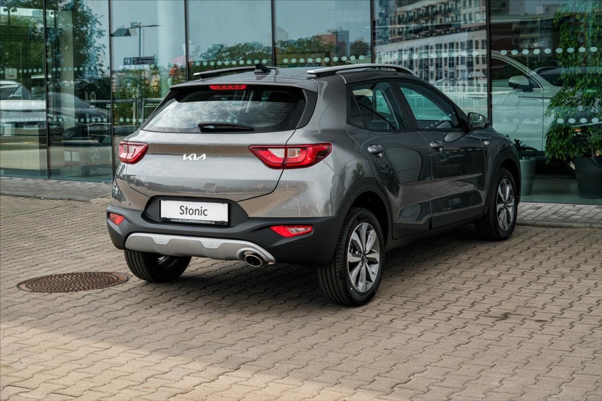2025 Kia STONIC - 4