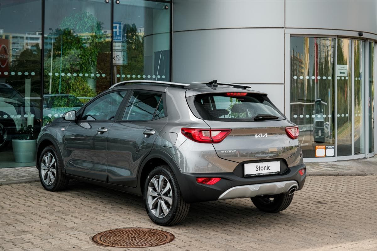 2025 Kia STONIC - 3