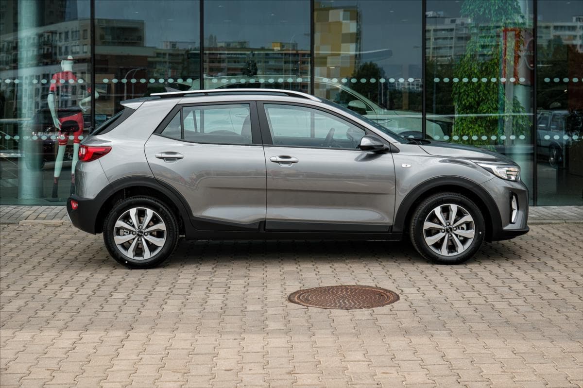 2025 Kia STONIC - 10