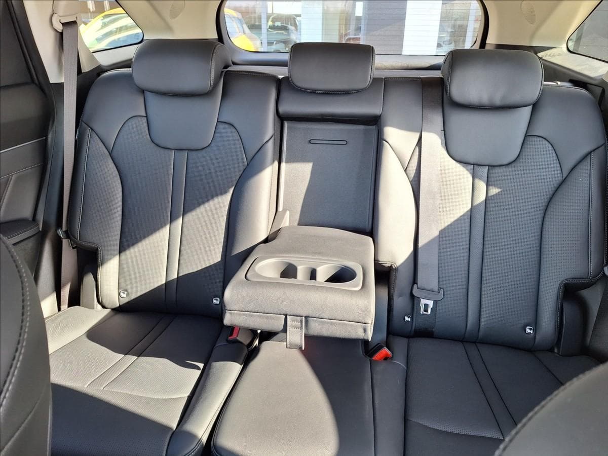 2024 Kia SORENTO - 15