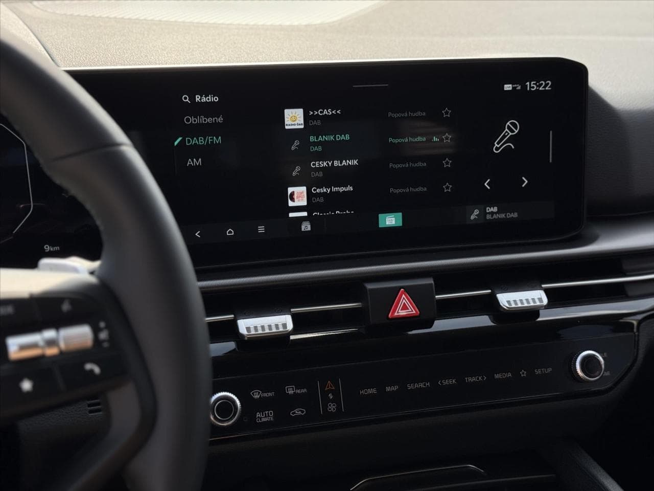 2025 Kia SPORTAGE - 19