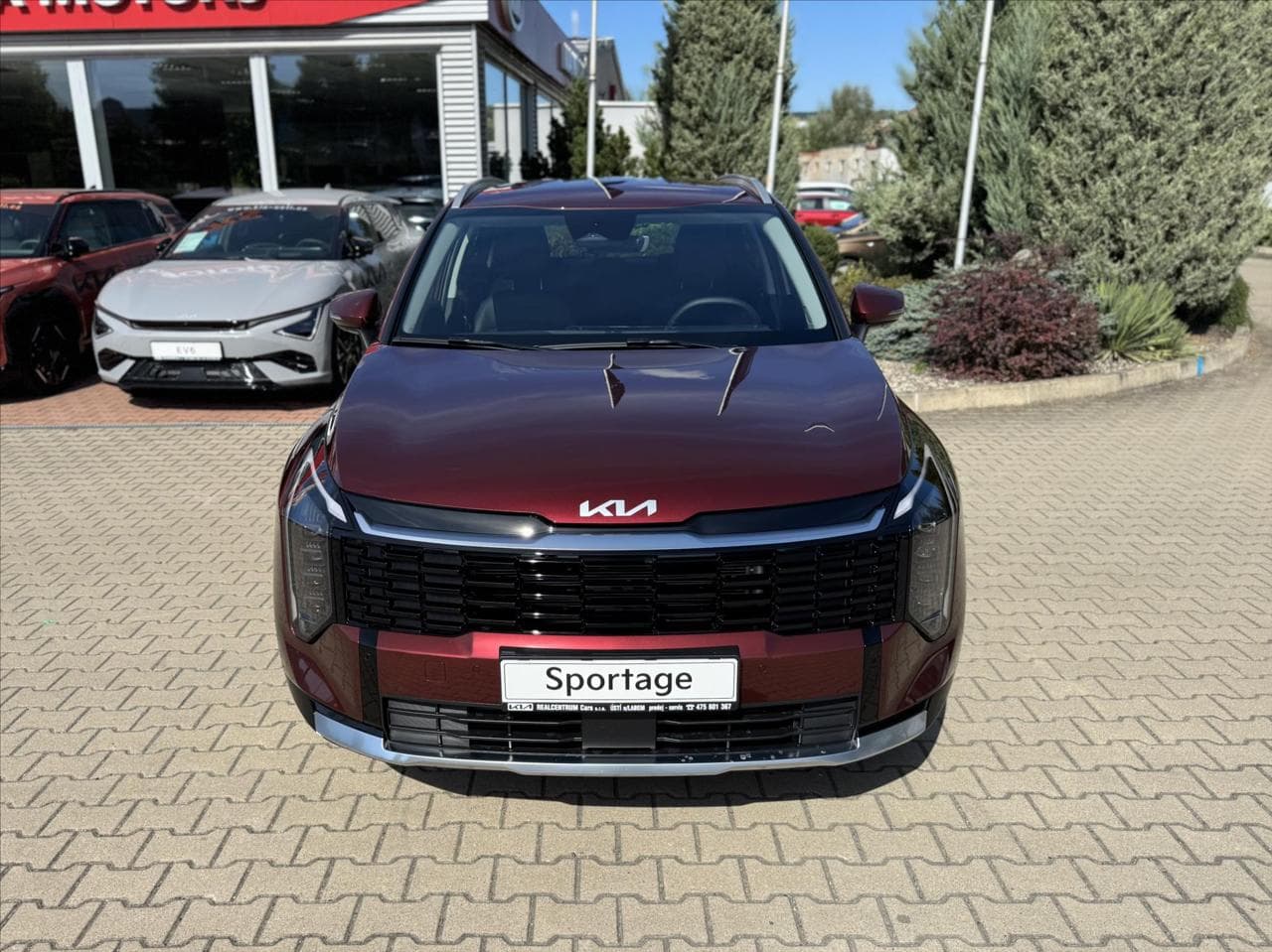 2025 Kia SPORTAGE - 10