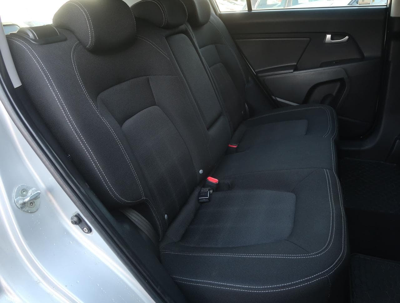 2011 Kia SPORTAGE - 11