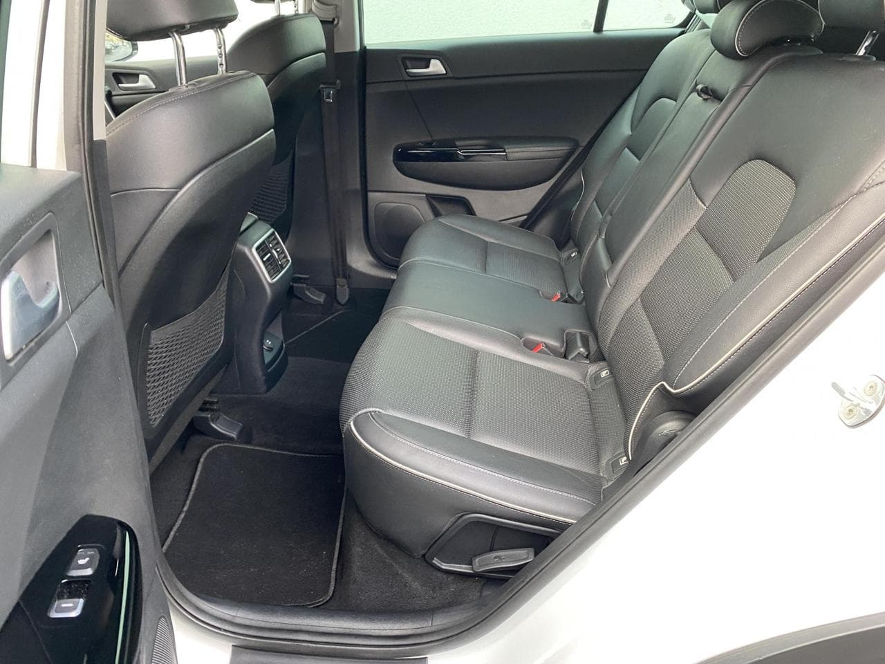 2017 Kia SPORTAGE - 10