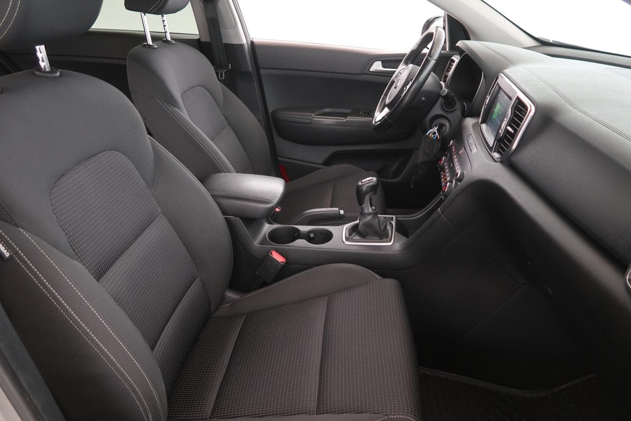 2016 Kia SPORTAGE - 12
