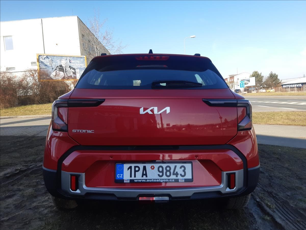 2025 Kia STONIC - 4