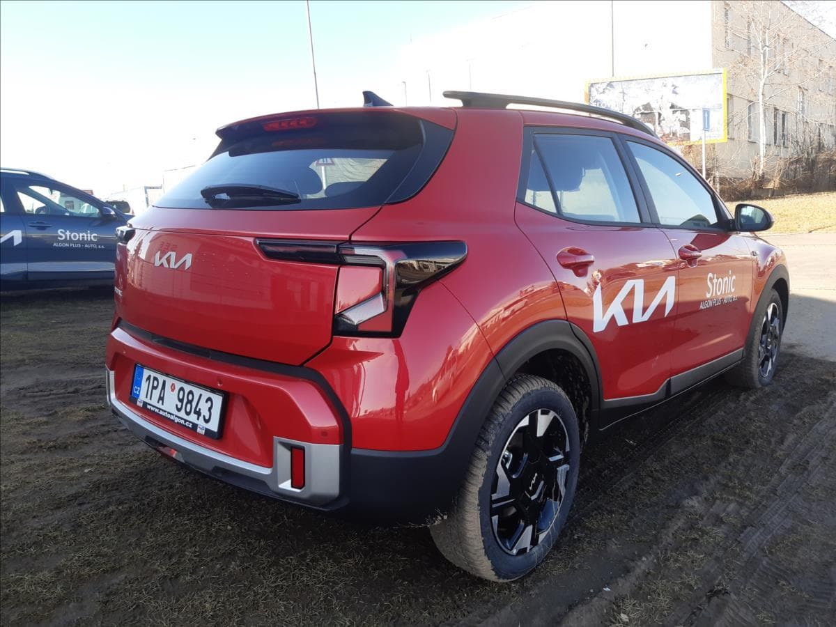 2025 Kia STONIC - 6