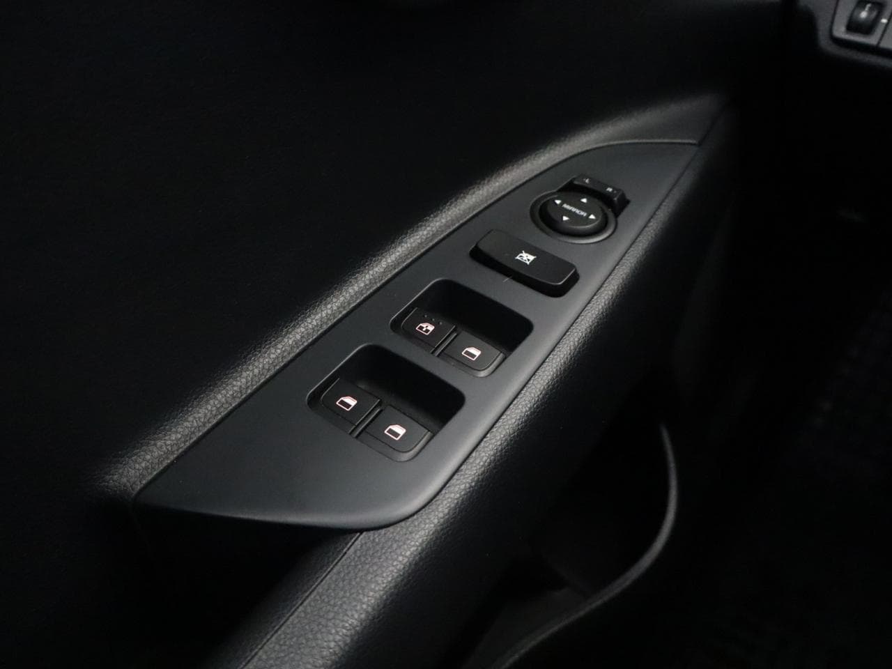 2024 Kia Stonic - 19