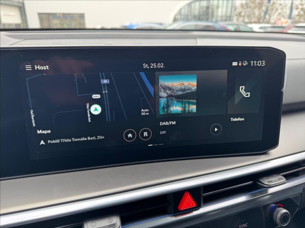 2025 Kia SORENTO - 12