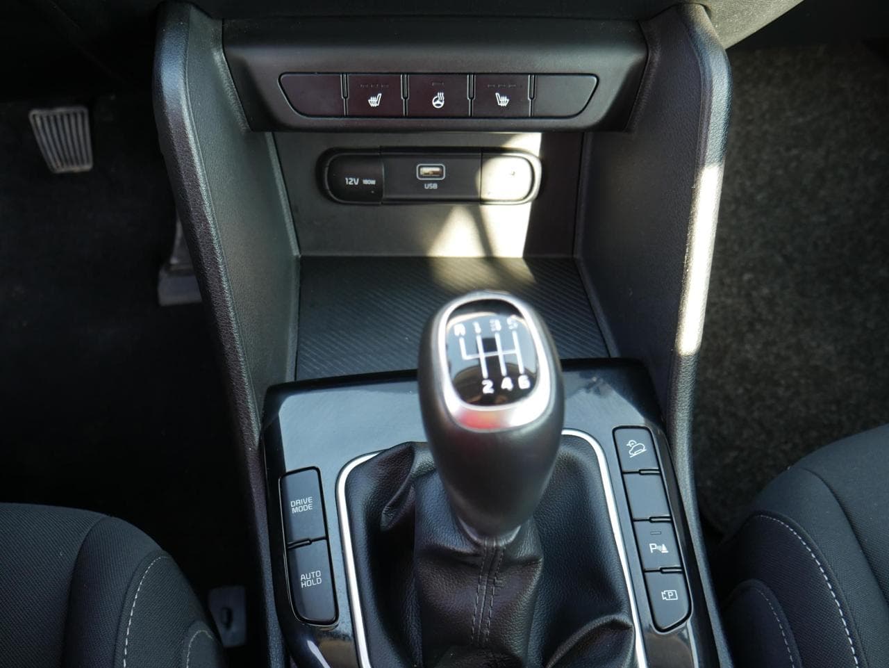 2022 Kia Sportage - 16