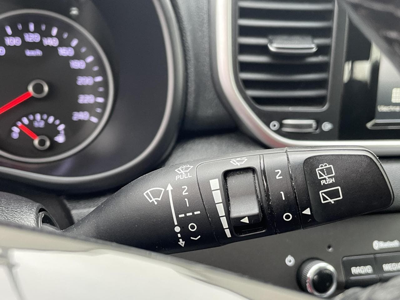 2020 Kia Sportage - 18