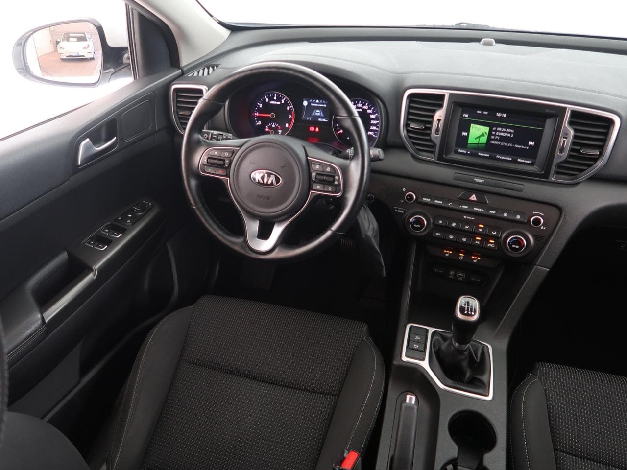 2016 Kia Sportage - 9