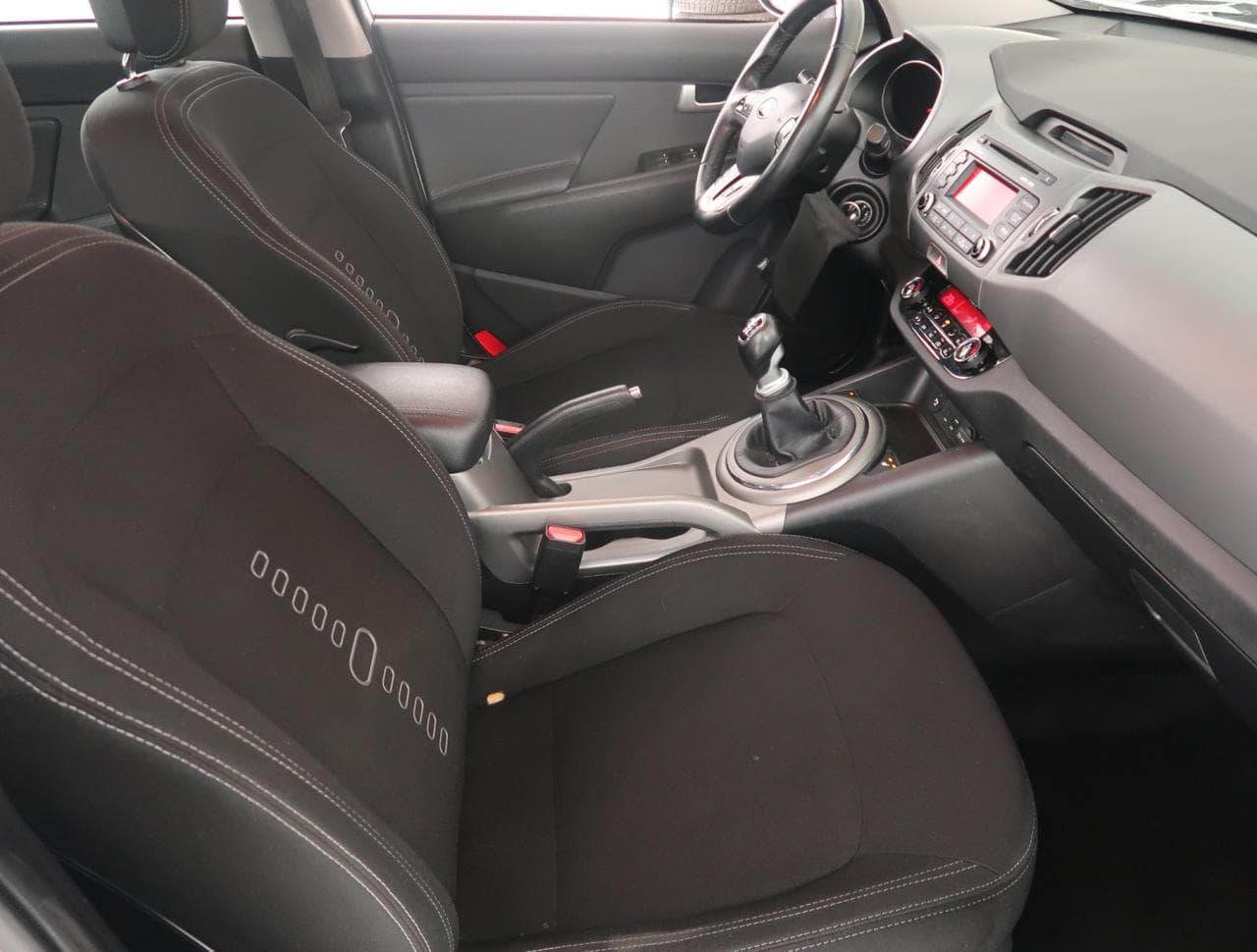 2016 Kia Sportage - 12