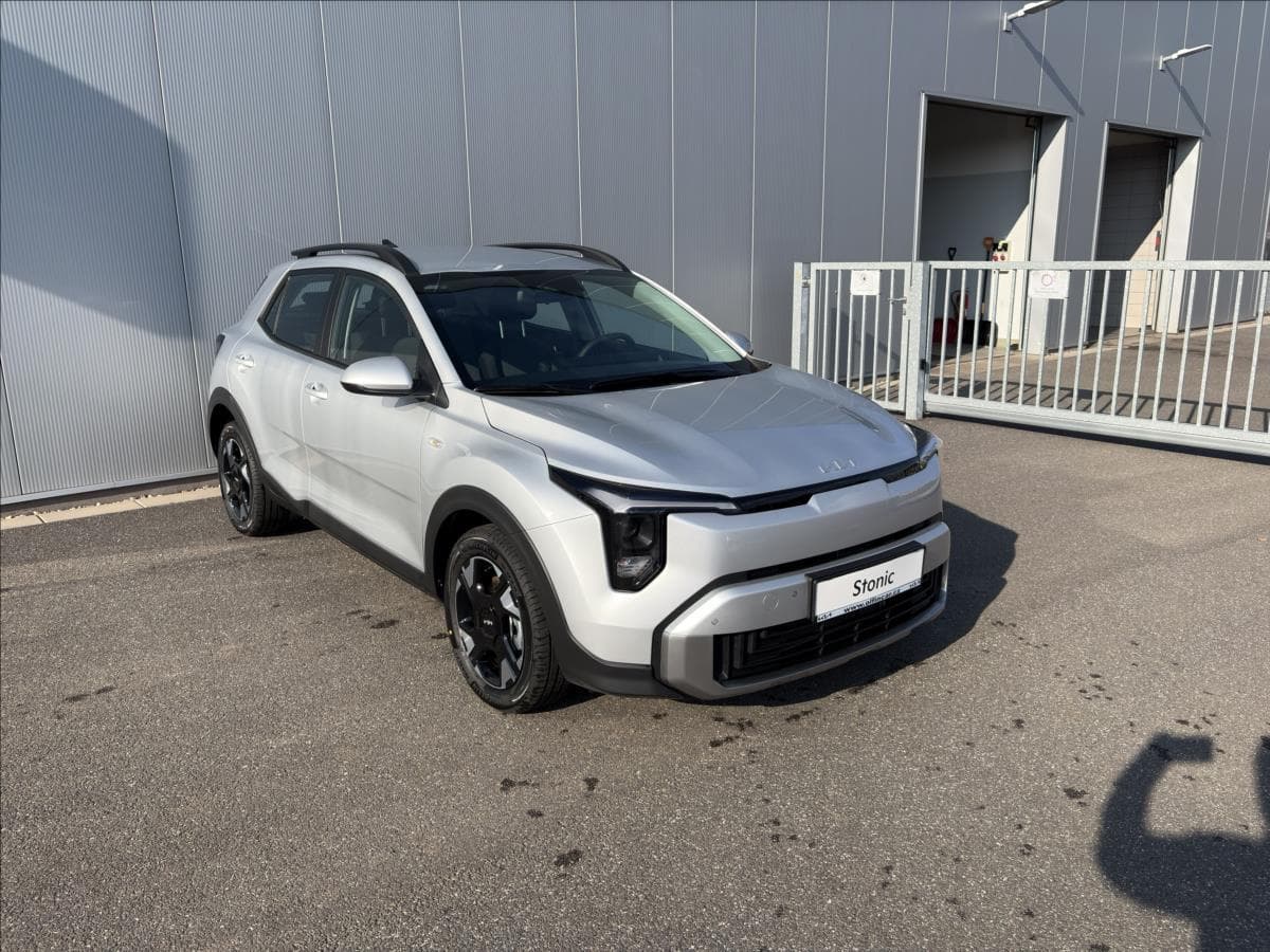 2025 Kia STONIC - 3